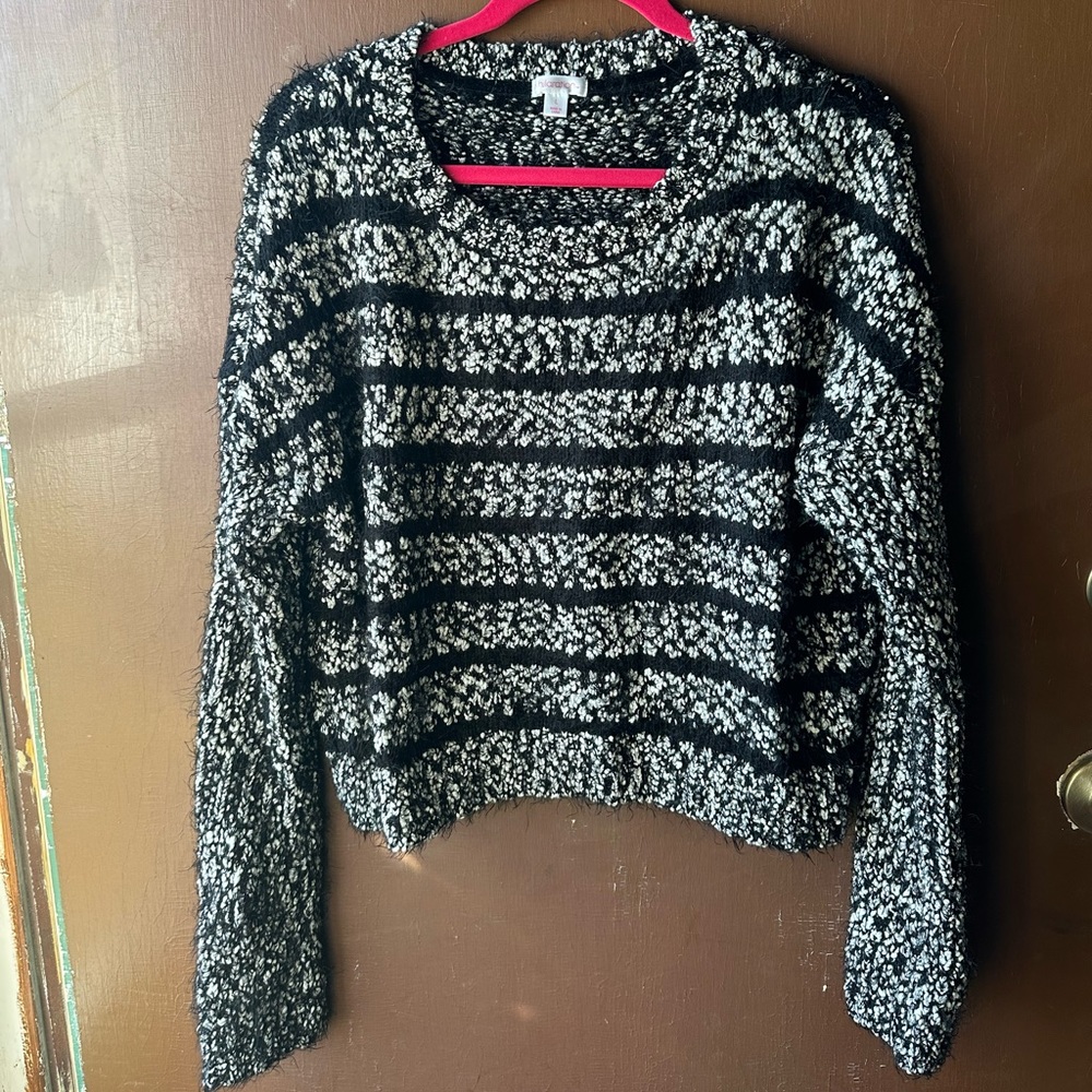 Xhilaration Sweater